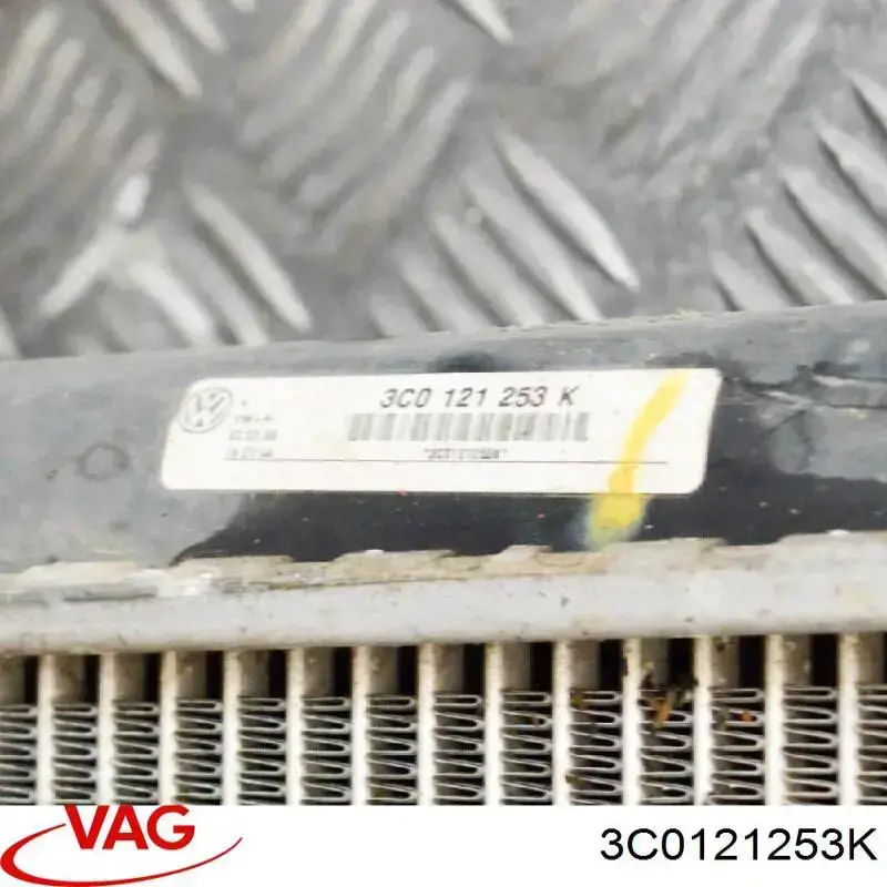Купити 3C0121253K VAG Радіатор двигуна