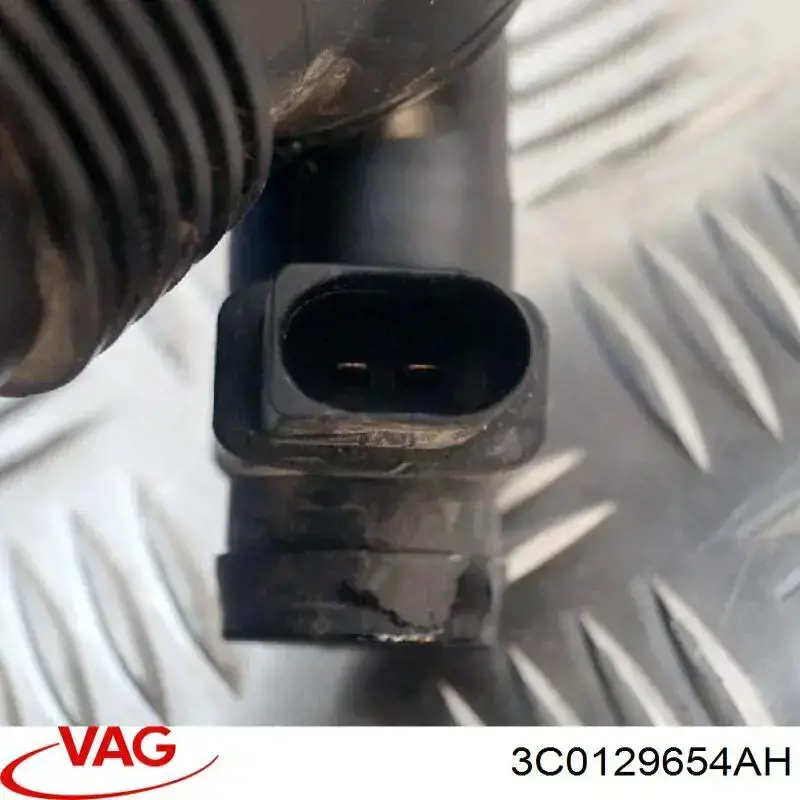 Патрубок повітряний, вихід повітряного фільтра 3C0129654AH VAG