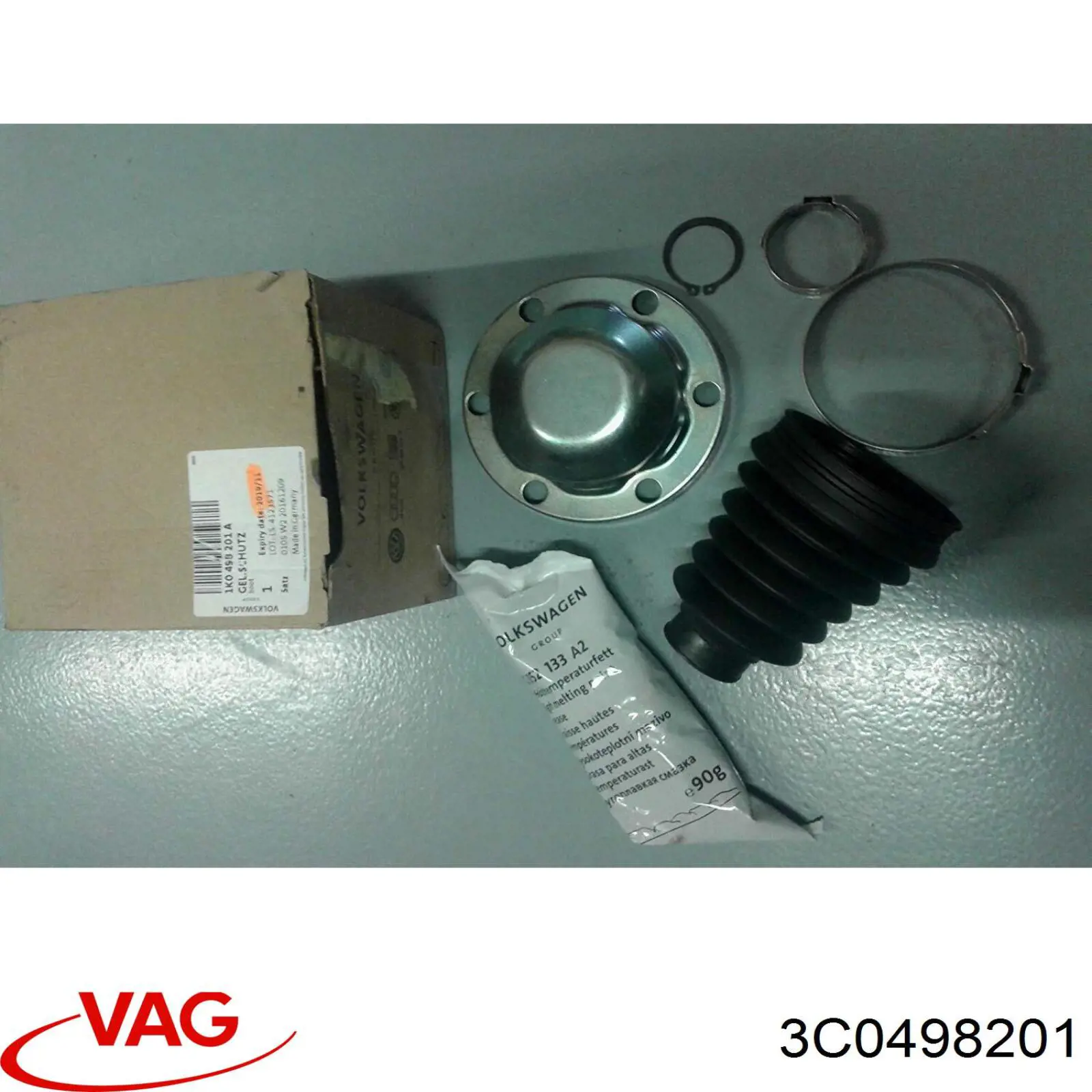 Купити 3C0498201 VAG Пильник шарніра кутових швидкостей внутрішній передній