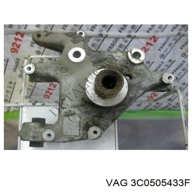 58826 AIC Цапфа поворотна ліва
