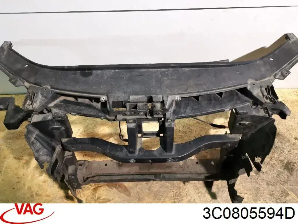 Панель передня VAG 3C0805594D ціна, від 95.33 USD