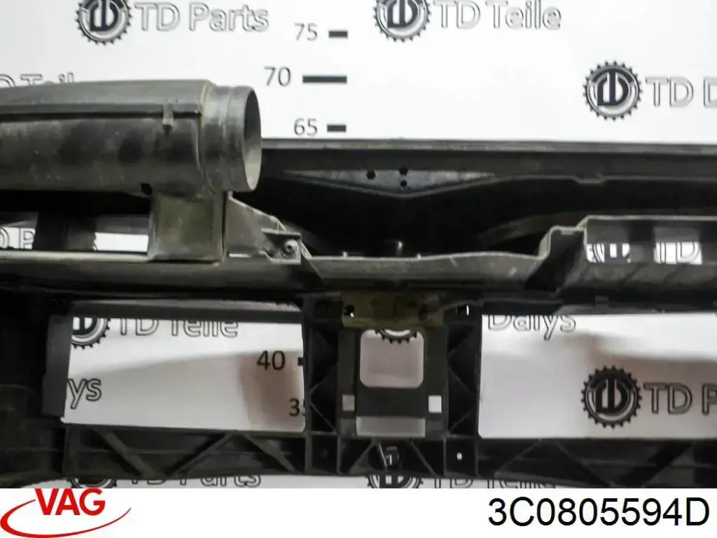 Кронштейн кріплення радіатора VAG 3C0805594D