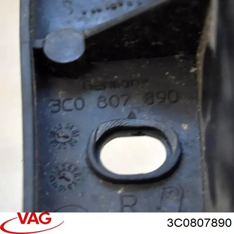 Кронштейн бампера переднього, зовнішній правий VAG 3C0807890