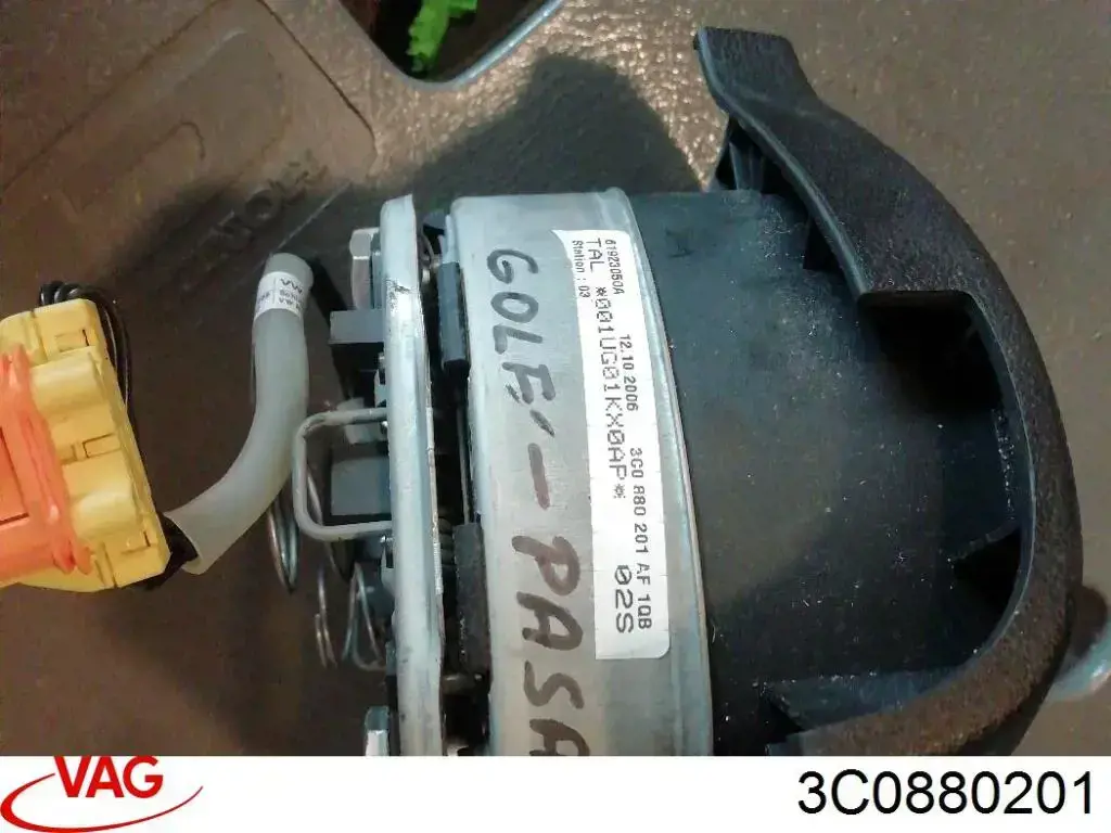 Подушка Айрбег водія VAG 3C0880201 ціна, від 31.67 USD
