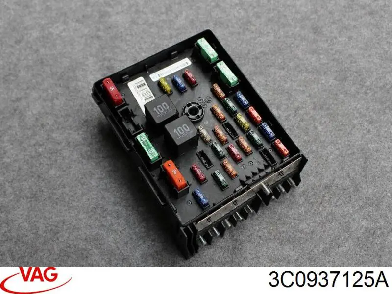 Блок запобіжників 3C0937125A VAG
