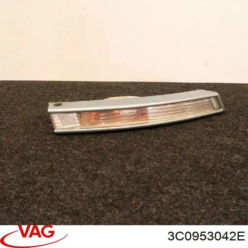 Купити 3C0953042E VAG Вказівник повороту правий