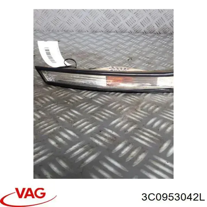 Поворотник правий VAG 3C0953042L
