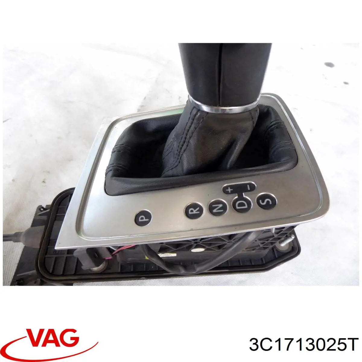3C1713025T VAG Куліса КПП
