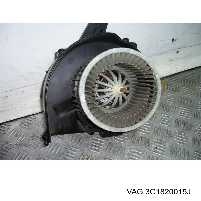 Електромотор пічки на Volkswagen Golf V 1K1