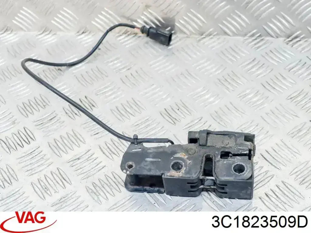 Замок кришки капота VAG 3C1823509D