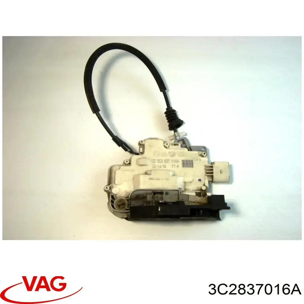 Замок передніх пасажирських дверей VAG 3C2837016A ціна, від 12.67 USD
