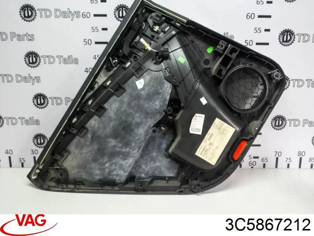 Обшивка правих задніх дверей VAG 3C5867212 ціна, від 17.78 USD
