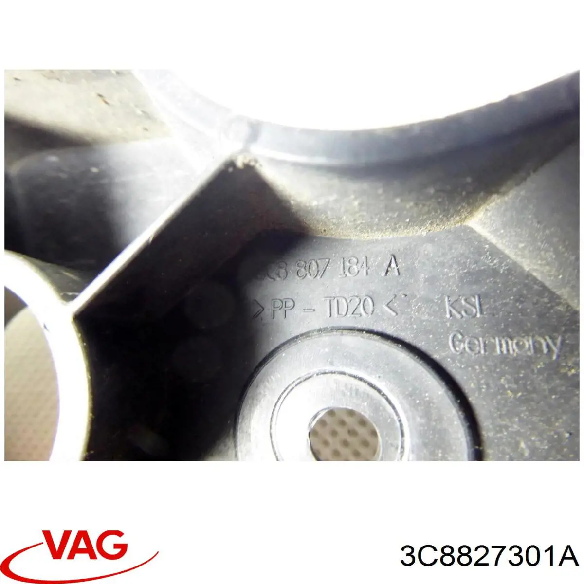 Купити 3C8827301A VAG Деталі багажника (петлі і упор кришки)