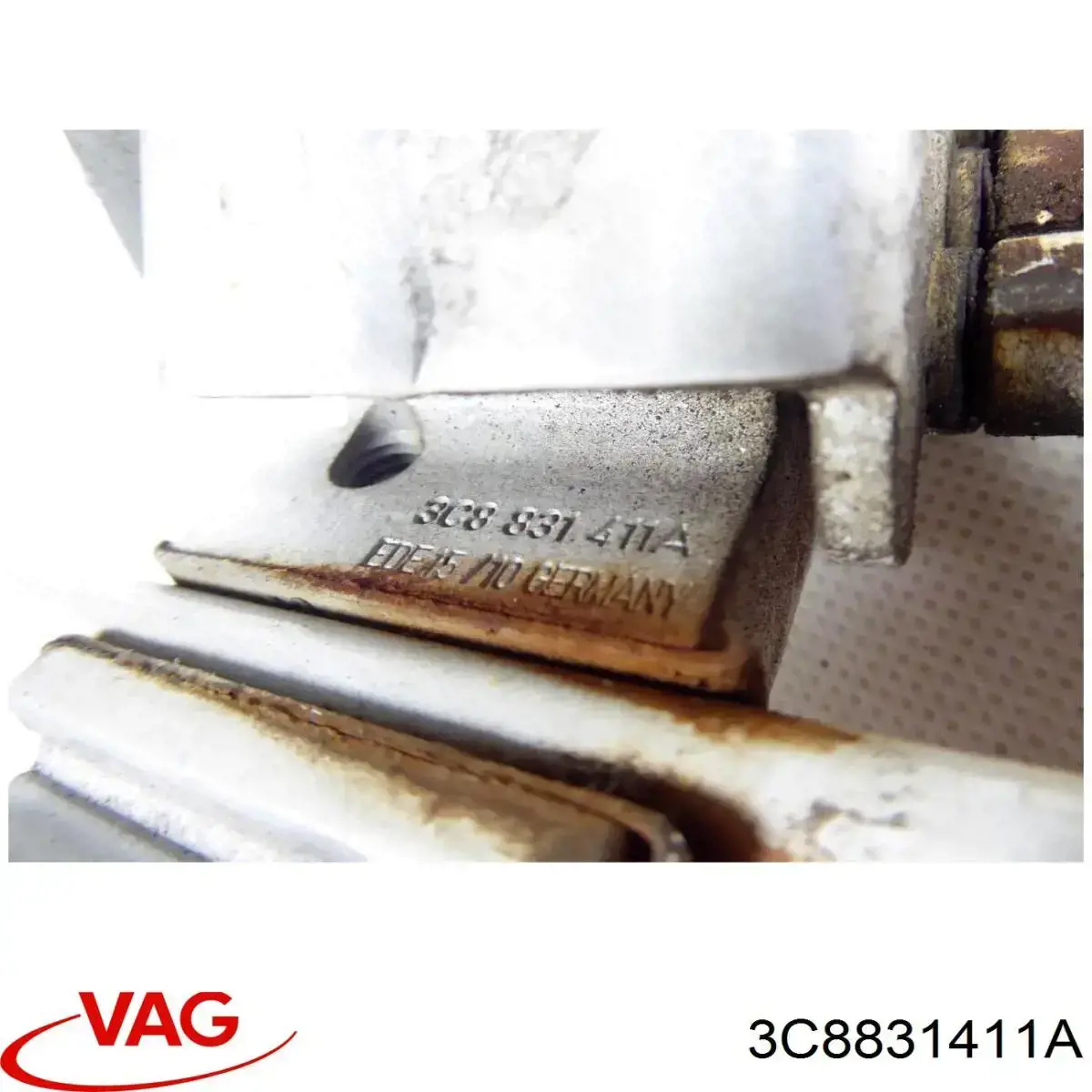 Купити 3C8831411A VAG Дверний шарнір водійських дверей