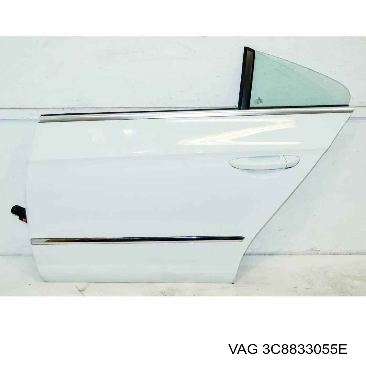 Купити 3C8833055E VAG Двері задні, ліві