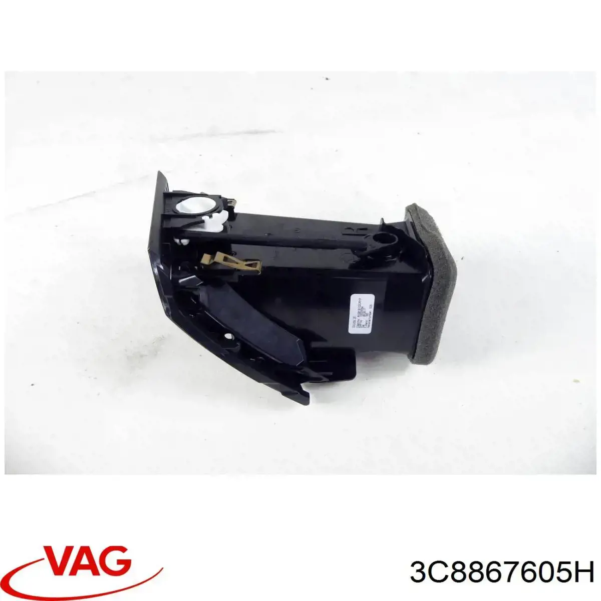 Купити 3C8867605H VAG Обшивка кришки багажника