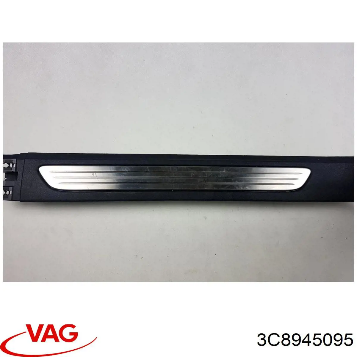 Задня ліва зовнішня фара VAG 3C8945095 ціна, від 140.40 USD