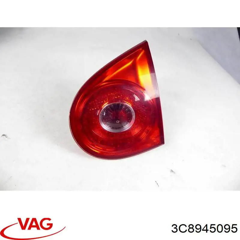 Задній лівий зовнішній ліхтар VAG 3C8945095