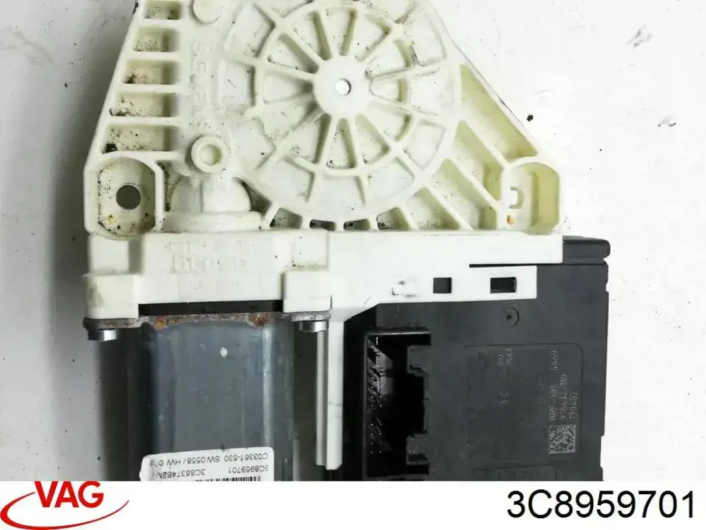 Купити 3C8959701 VAG Двигун склопідіймача двері передньої, лівої