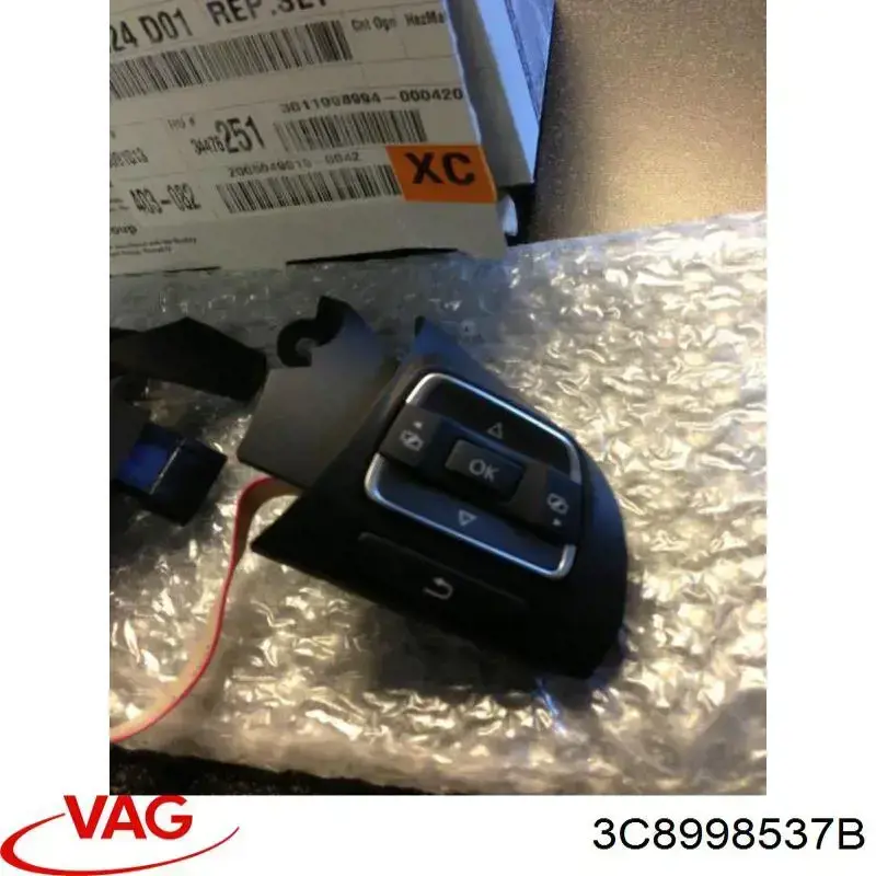 Купити 3C8998537B VAG Блок кнопкових перемикачів кермового колеса