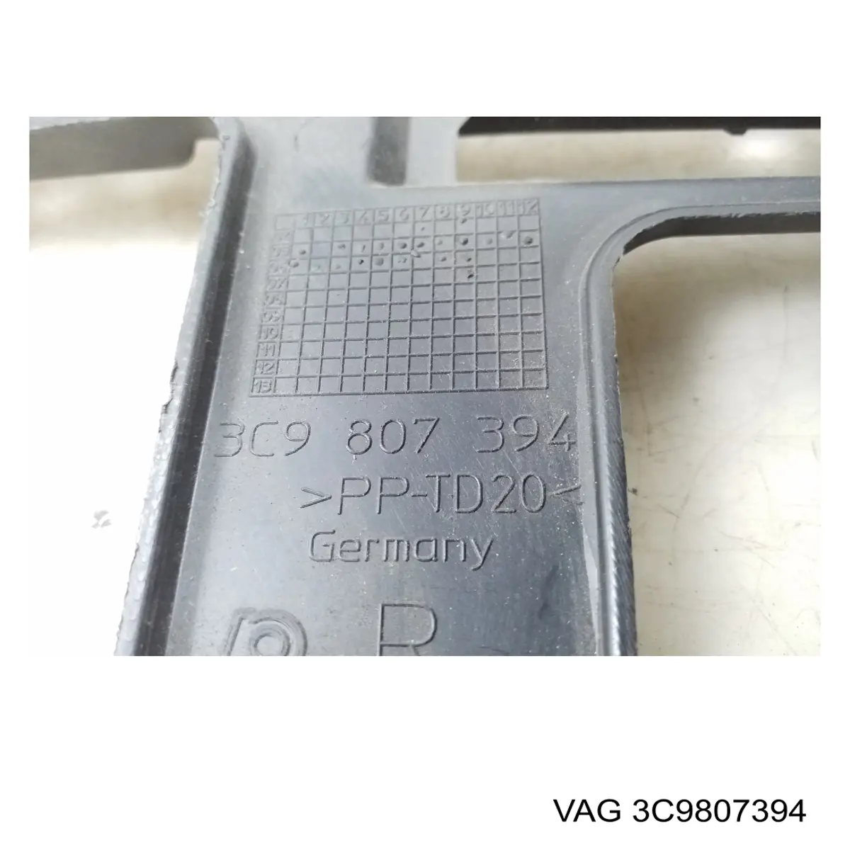  VAG 3C9807394
