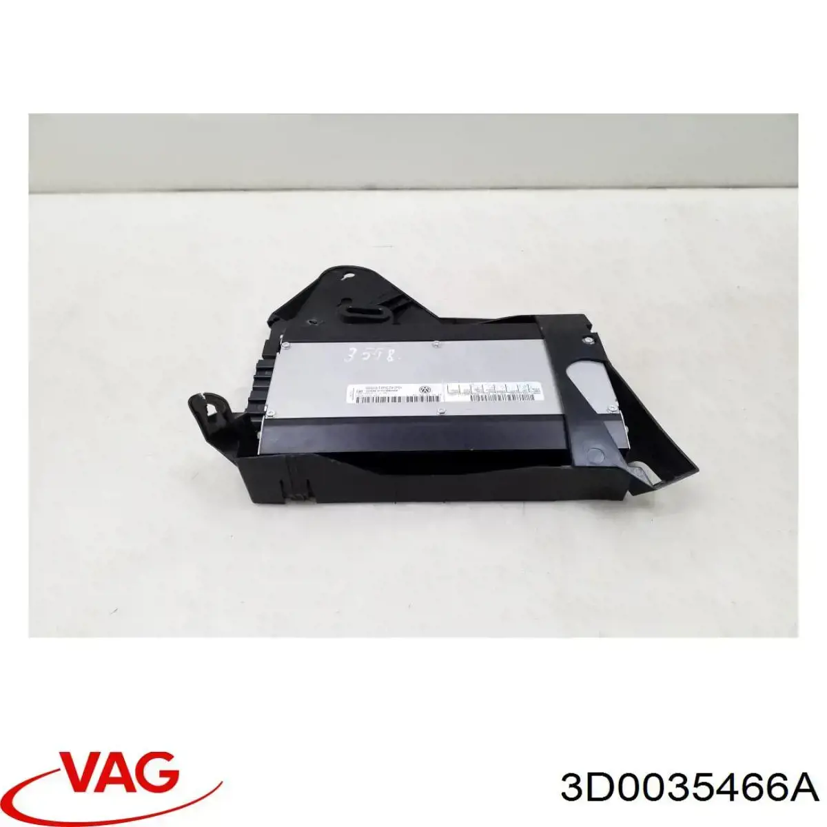 Купити 3D0035466A VAG Підсилювач звуку аудіосистеми