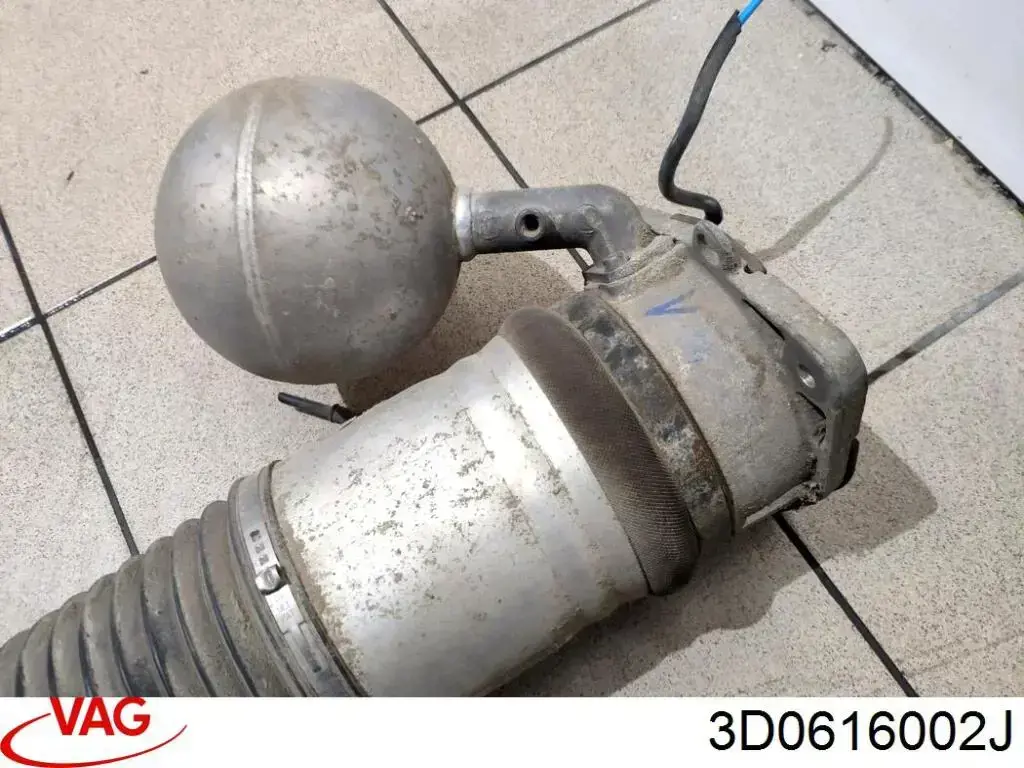 Амортизатор задній, правий Vika 66160001701 ціна, від 133.45 USD