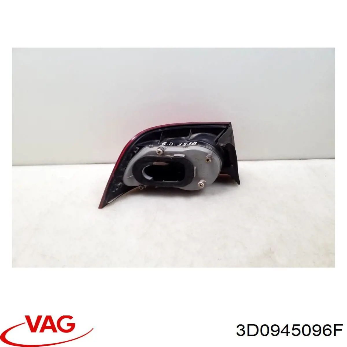 Купити 3D0945096F VAG Стоп задній