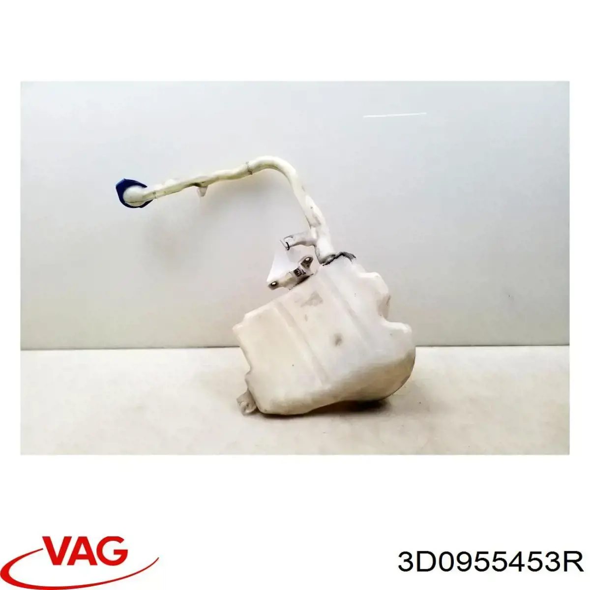 Бачок омивача лобового скла VAG 3D0955453R ціна, від 56.95 USD