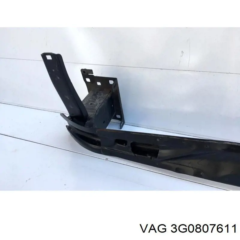 Купити 3G0807611 VAG Кенгурятник