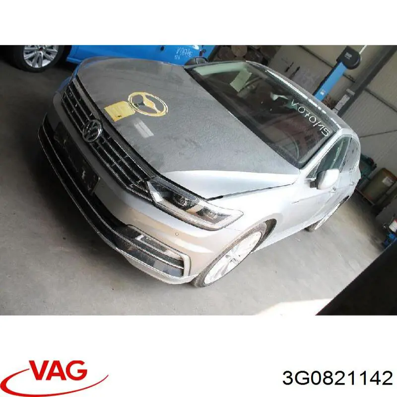 Купити 3G0821142 VAG Кронштейн кріплення крила переднього правого, передній