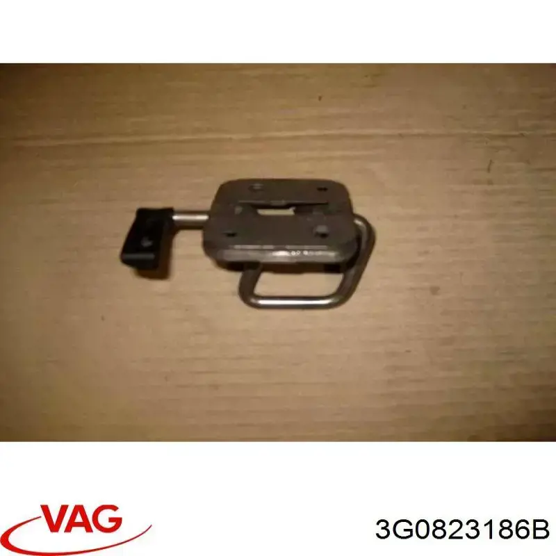 Стояк-гак замка капота VAG 3G0823186B ціна, від 44.34 USD
