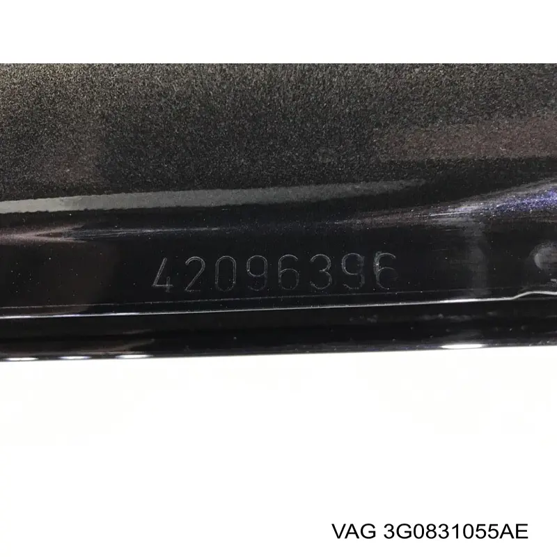 3G0831055AE VAG Дверь передня ліва