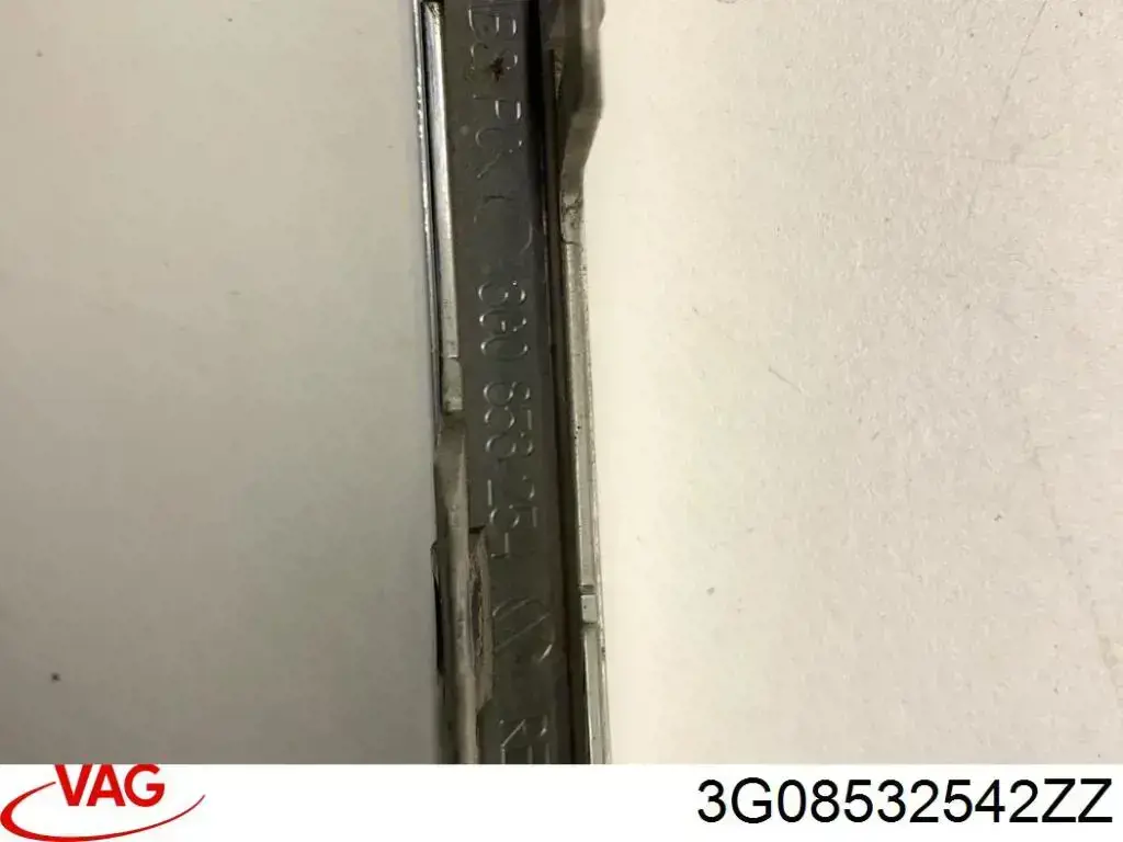 Купити 3G08532542ZZ VAG Молдинг переднього бампера, правий