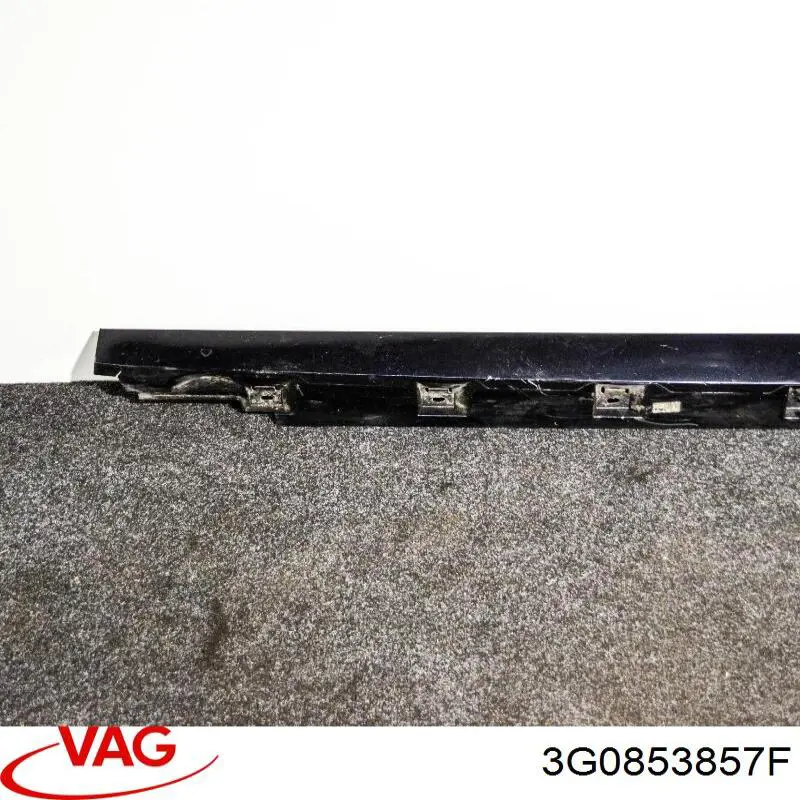 Купити 3G0853857F VAG Накладка зовнішня (молдинг) порога, лівий