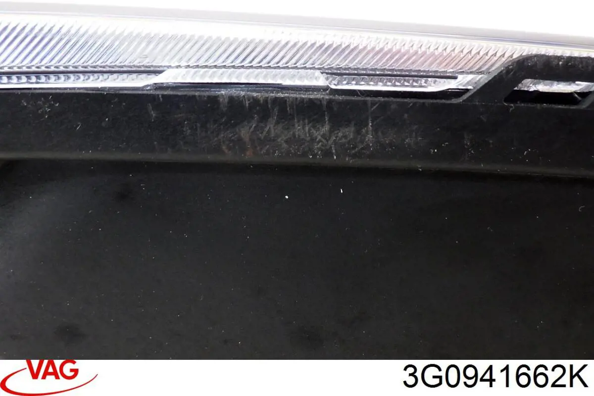 Купити 3G0941662B VAG Фара денного світла, права