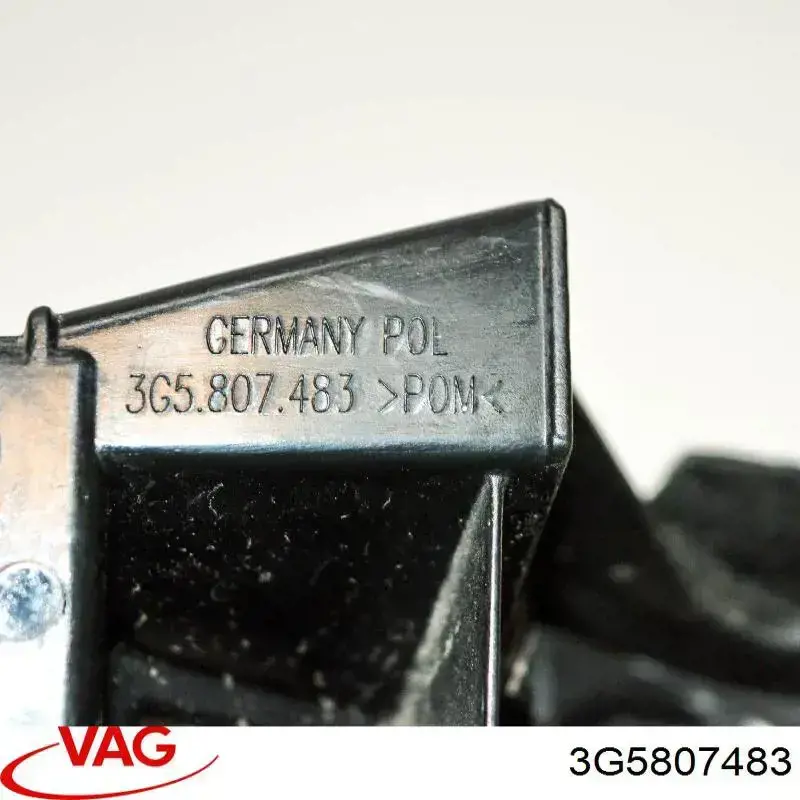 Направляюча заднього бампера, ліва VAG 3G5807483 ціна, від 8.30 USD