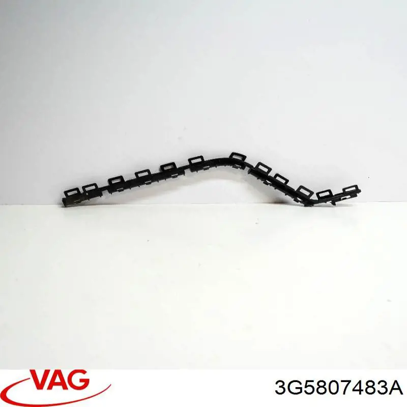 Направляюча заднього бампера, ліва VAG 3G5807483A ціна, від 8.30 USD