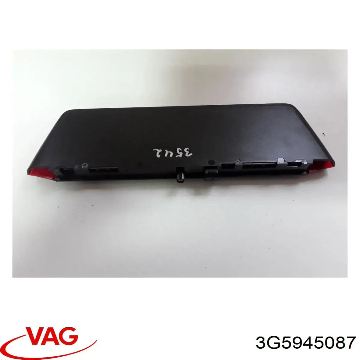 Стоп-сигнал VAG 3G5945087 ціна, від 28.22 USD