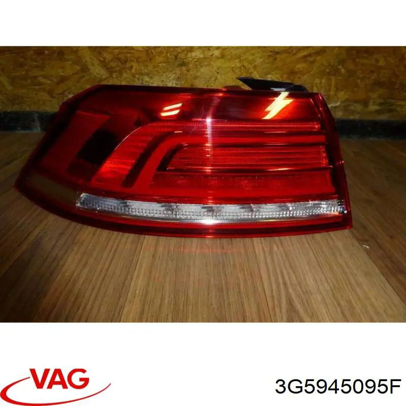 Задня ліва зовнішня фара VAG 3G5945095C ціна, від 88.69 USD