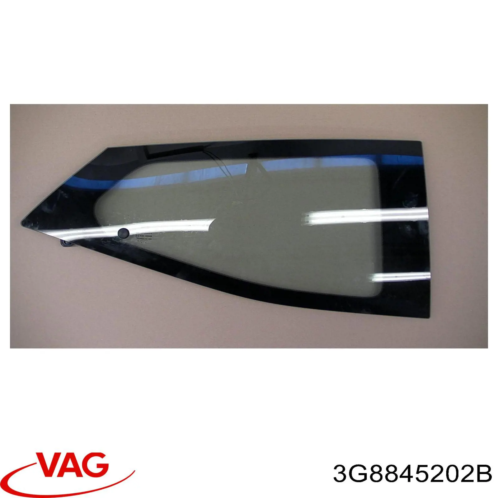 Скло передніх дверей, правою 3G8845202B VAG