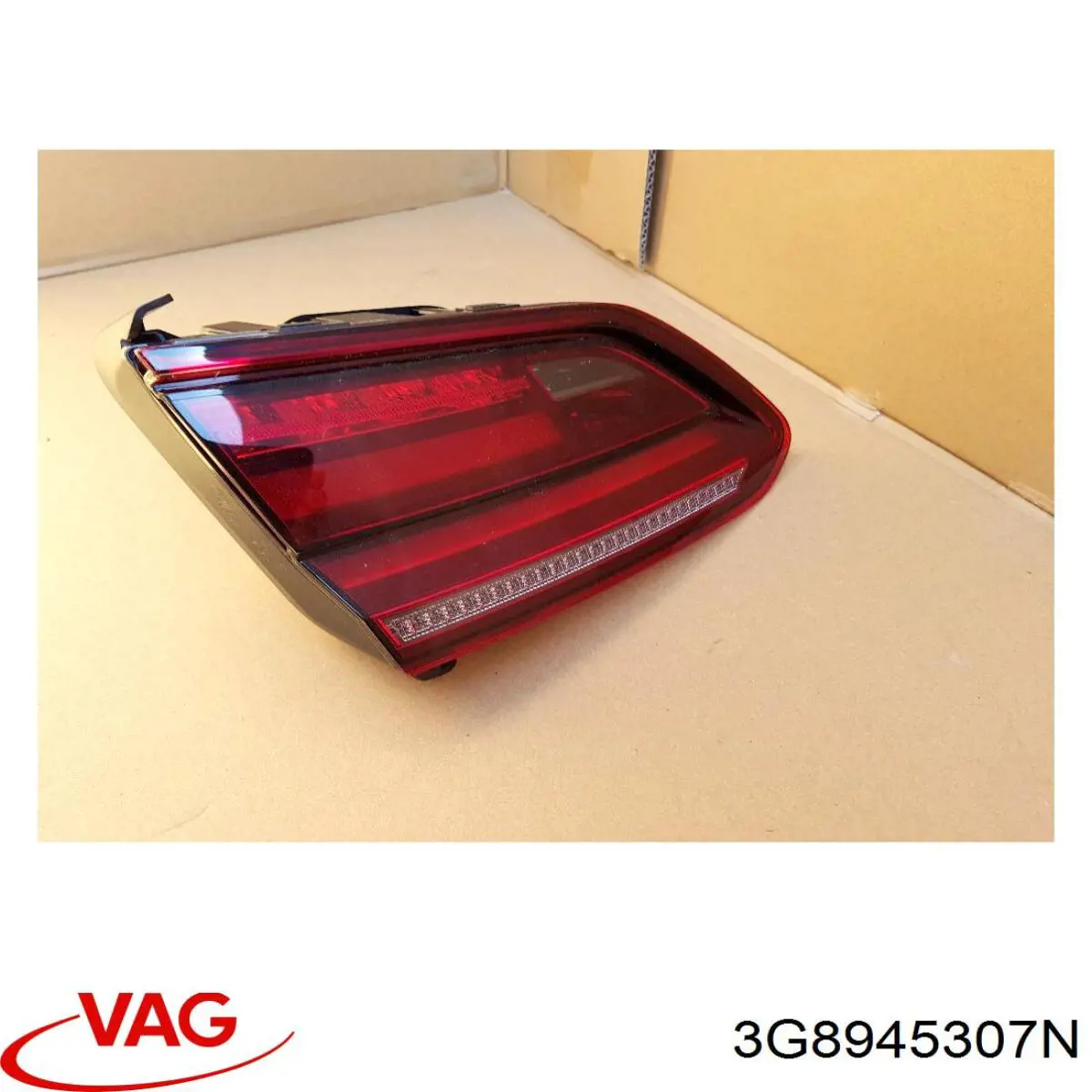 3G8945307N VAG Ліхтар задній лівий, внутрішній