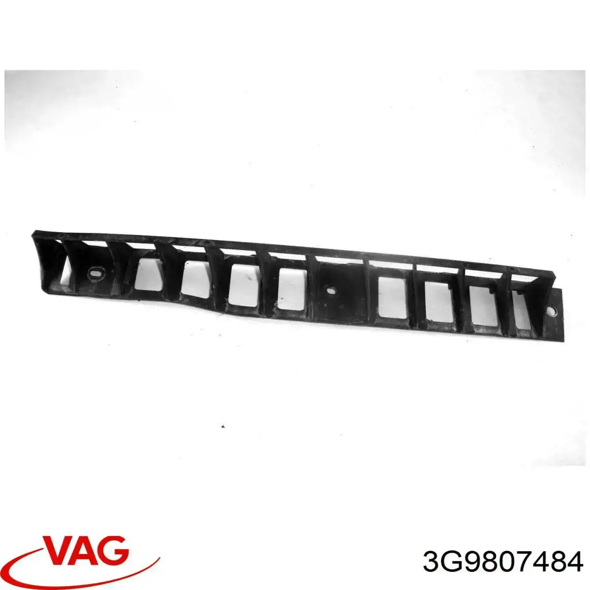Направляюча заднього бампера, права VAG 3G9807484 ціна, від 7.00 USD