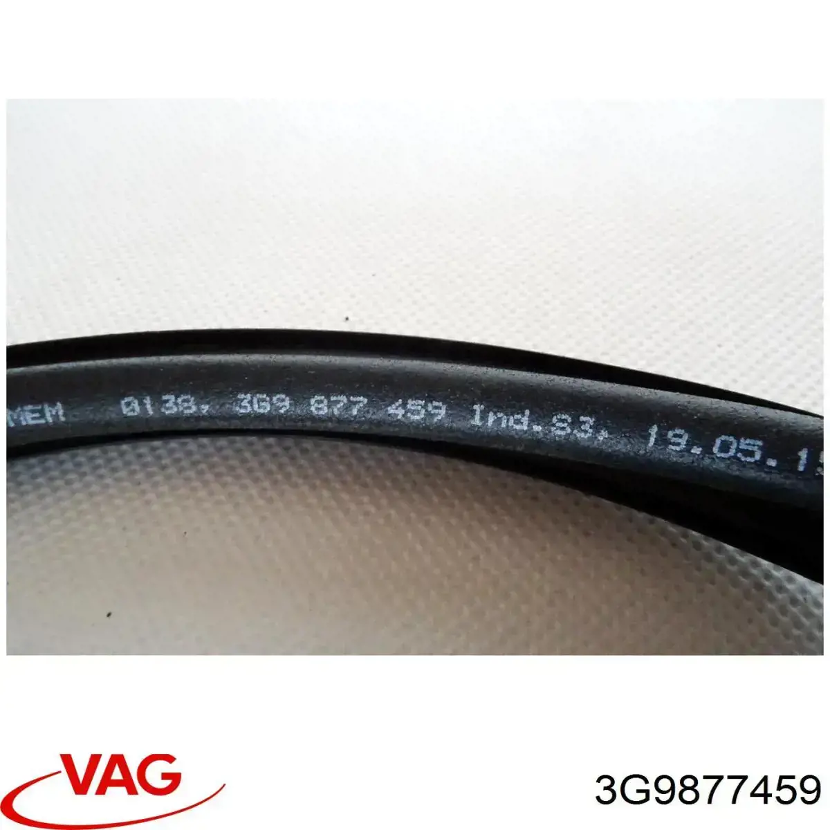 Ущільнювач люка даху VAG 3G9877459C ціна, від 32.45 USD