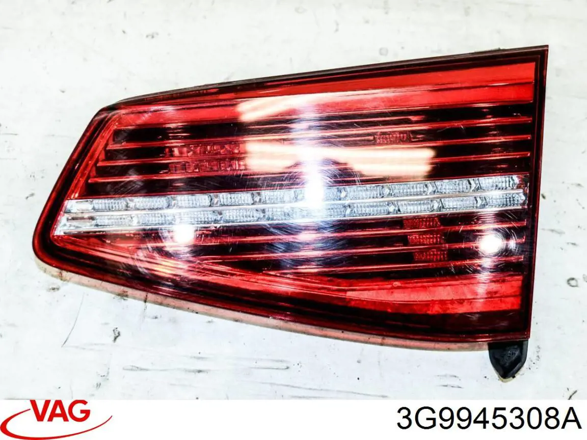 Стоп задній Polcar 95D3883U ціна, від 175.40 USD