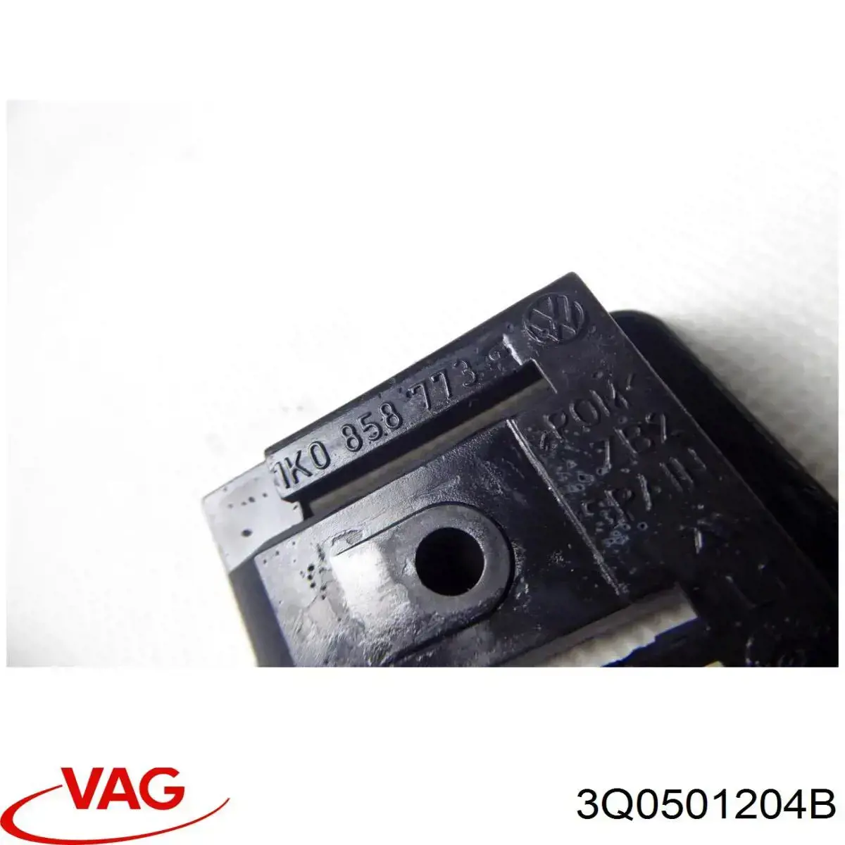Піввісь задня, права VAG 3Q0501204B ціна, від 25.34 USD