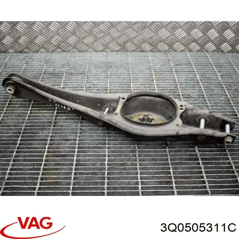 Важіль задньої підвіски нижній, лівий/правий 3Q0505311C VAG