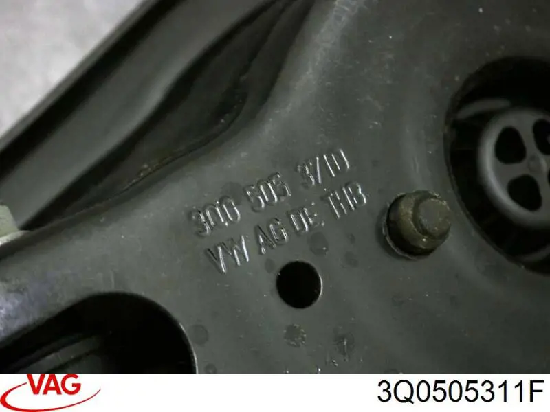 Купити 3Q0505311F VAG Важіль задньої підвіски нижній, лівий/правий