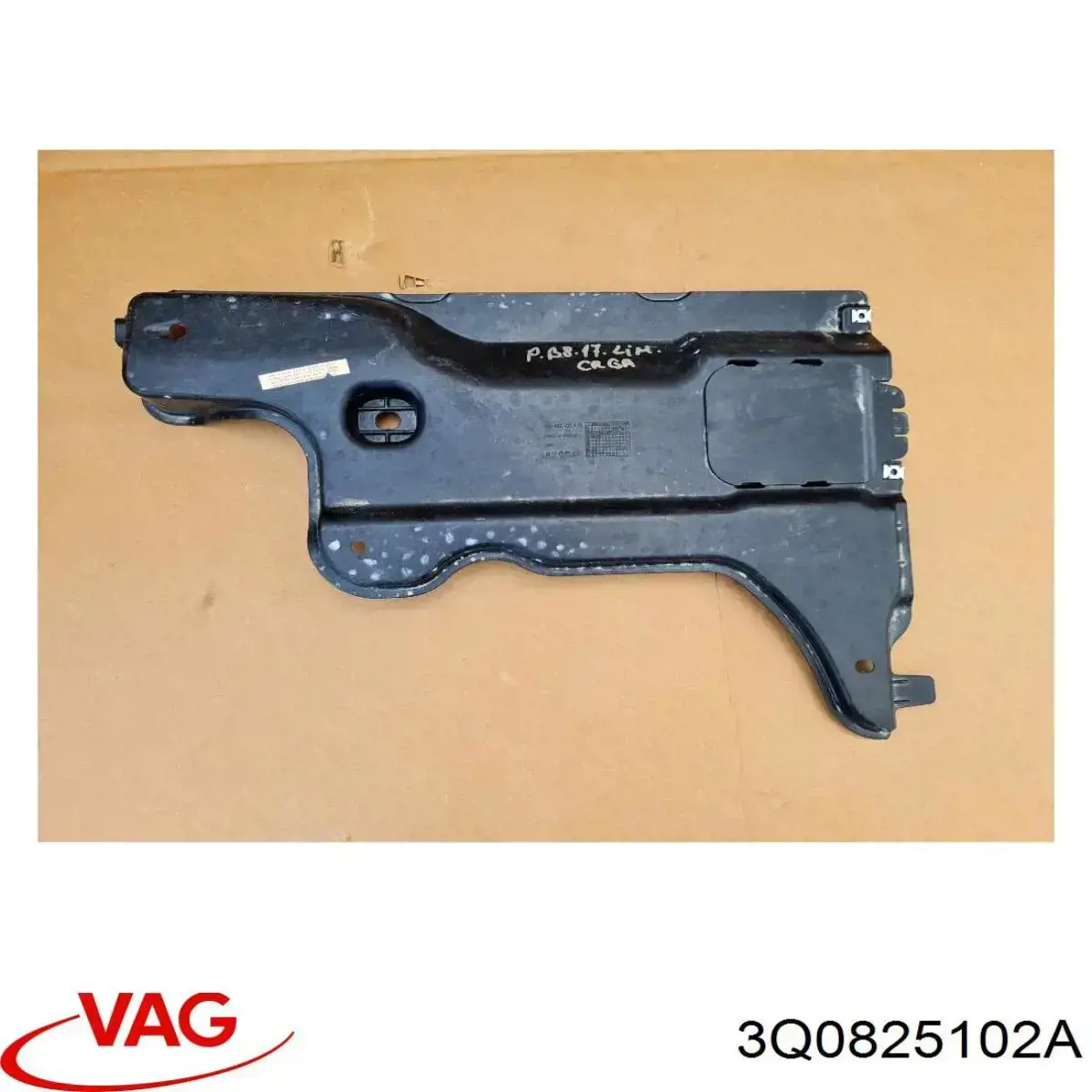 Купити 3Q0825102A VAG Захист днища, задній правий