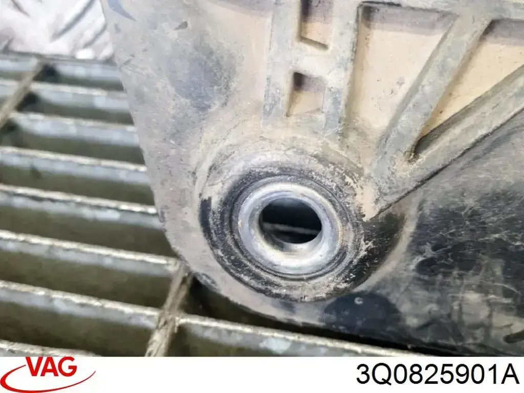 Купити 3Q0825901A VAG Захист піддона картера двигуна